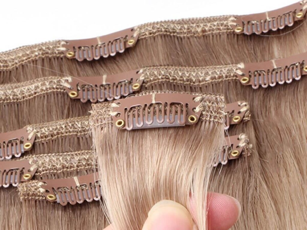 Lace vs Seamless Clip Hair: What's The Difference? 1 Lace vs Seamless Clip Hair: What's The Difference? 1