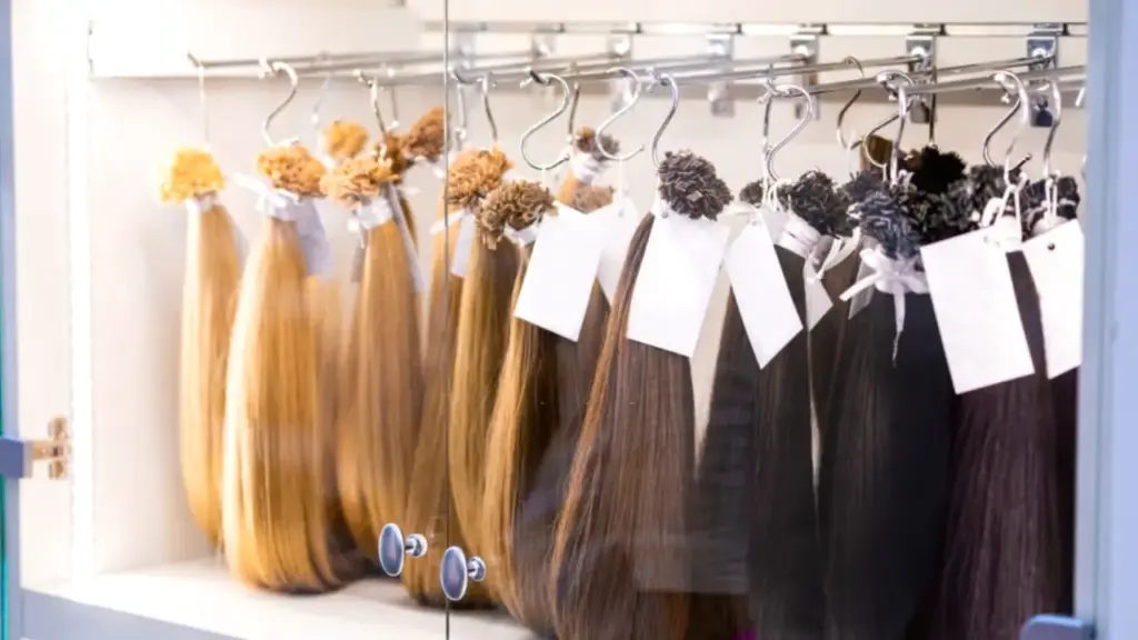 How to Store Hair Extensions? 2 hair extension storage