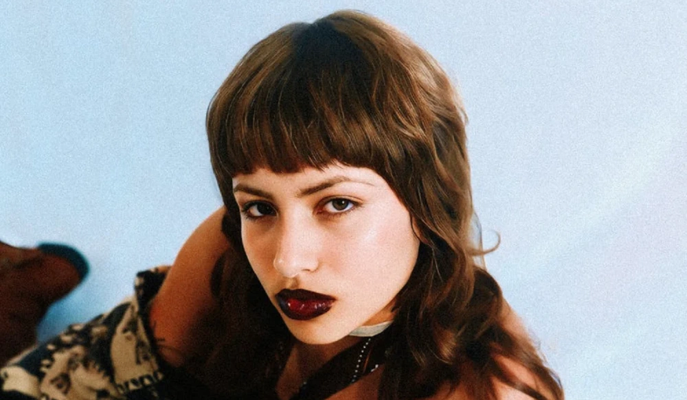 Best Clip-In Bangs of 2026: 10 Natural-Looking Human Hair & Faux Fringe Picks 1 alpha hair extension clip in bangs
