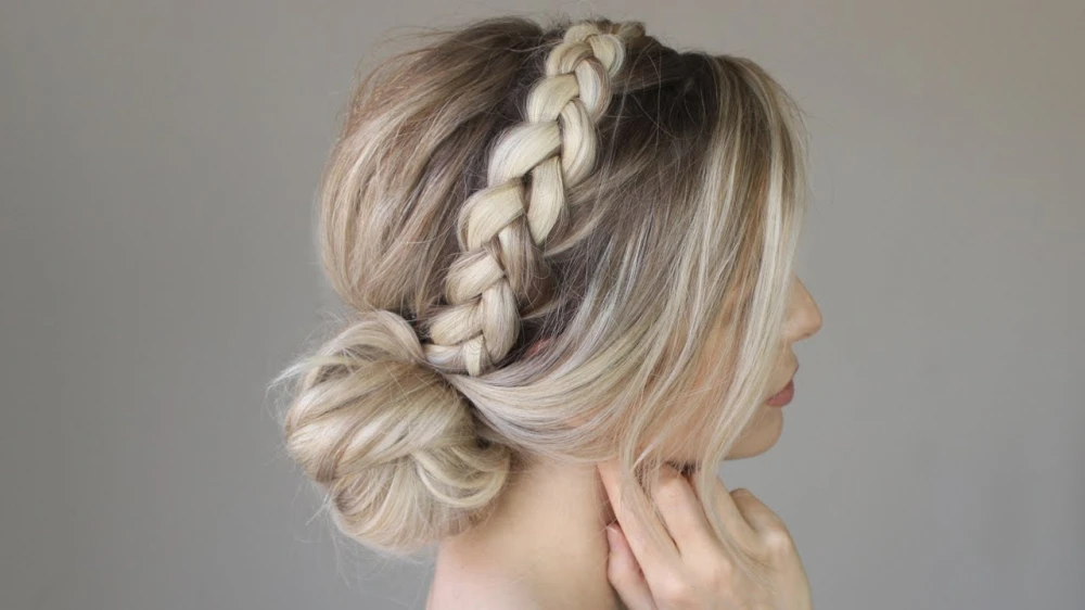 How to Achieve Elegant Hair Up with Extensions? 3 elegant braid bun