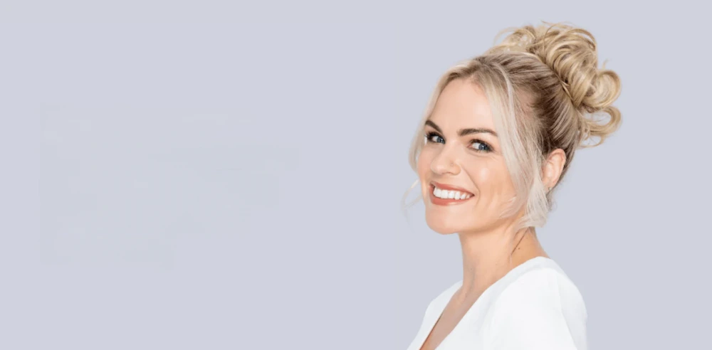 how to put a drawstring ponytail in a bun