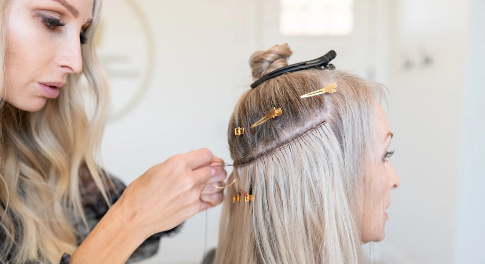 Hand Tied Hair Extensions for Thin Hair:All You Need to Know 3 professional installation for hand tied hair extensions