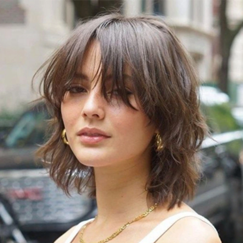hairstyle cut for round face