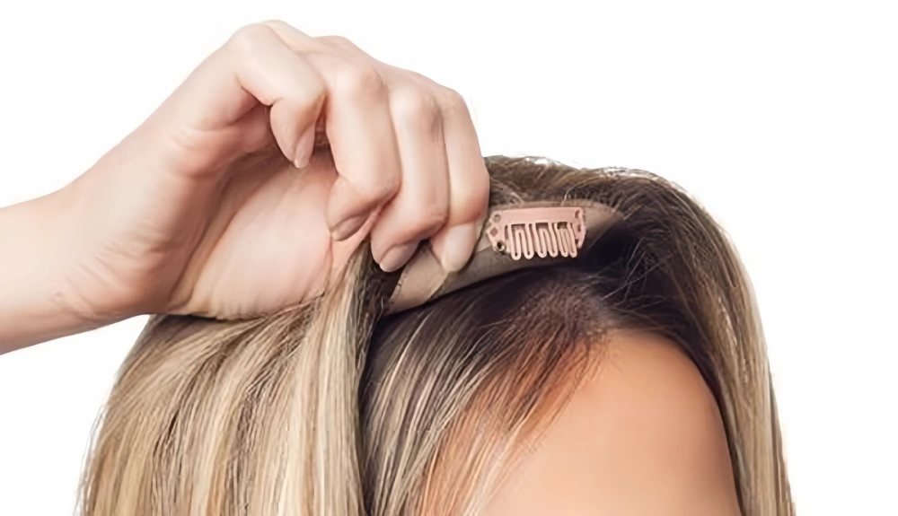 How to Blend a Hair Topper and Style Naturally? 2 how to blend bio hair with topper