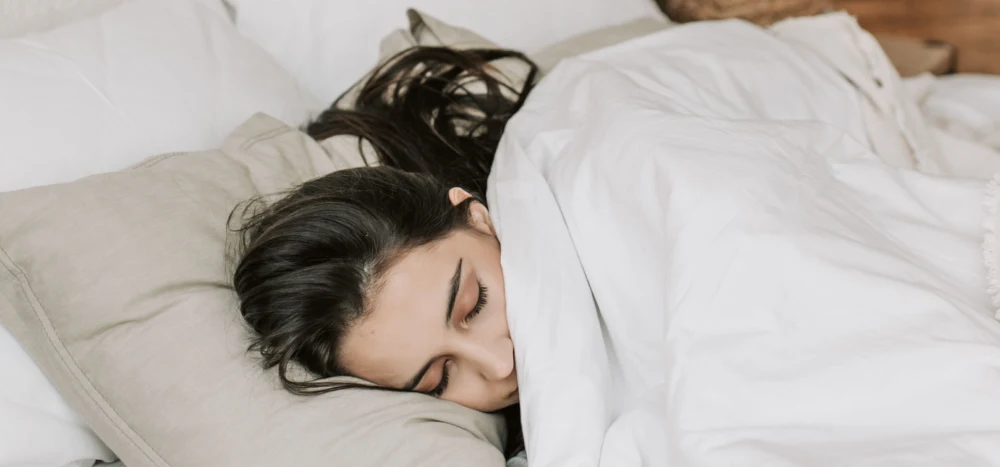 Can You Sleep in a Hair Topper? All You Need to Know 3 sleep with a hair topper