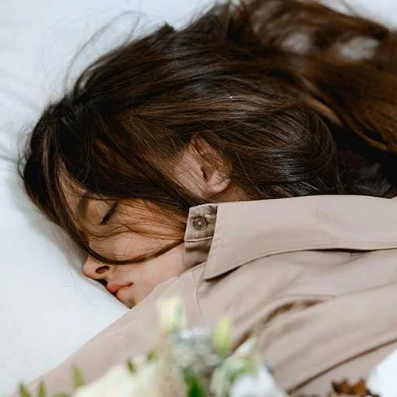 can you sleep in halo extensions​
