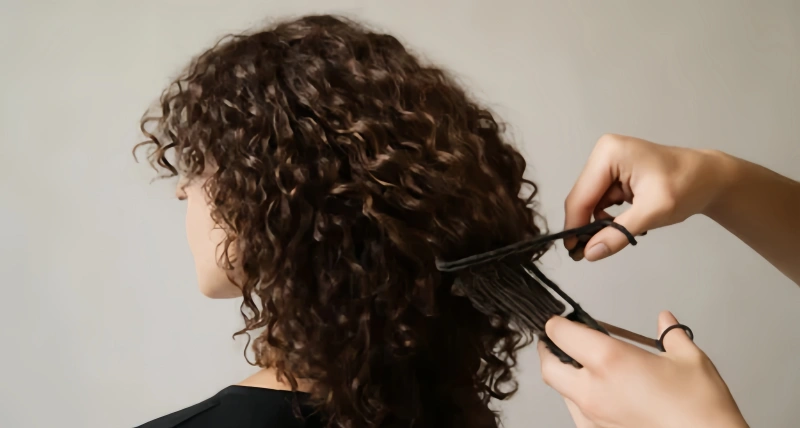 How to Cut Curly Hair Extensions With Salon Techniques? 3 cutting techniques for curly hair extensions