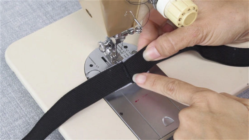 How to Make V Part Wig Smaller with Elastic Bands 2 measure and cut elastic band