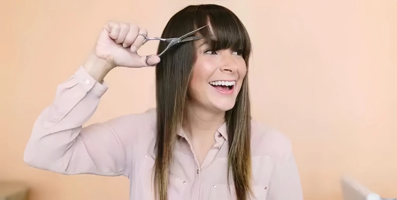cutting and trimming the fringe