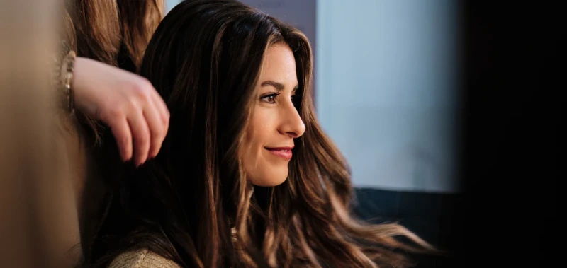 Invisible Bead Extensions for Fine Hair: What Brands Should Know 3 marketing to fine hair clients