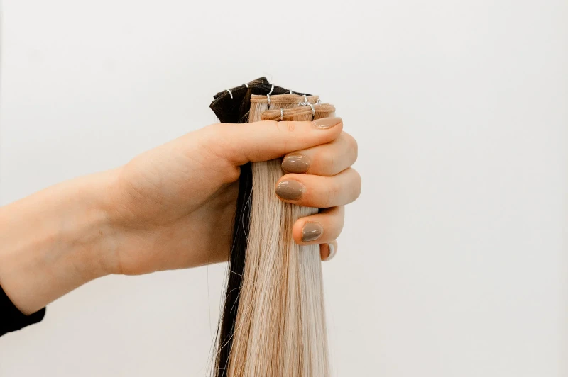 why stylists choose micro weft hair extensions